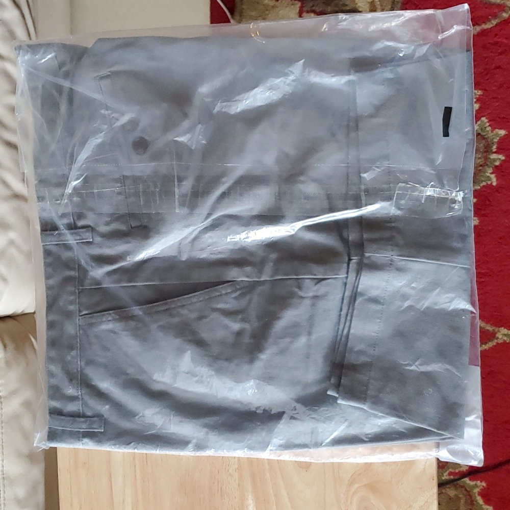 Mens Short, Dockers, Grey,Size 38